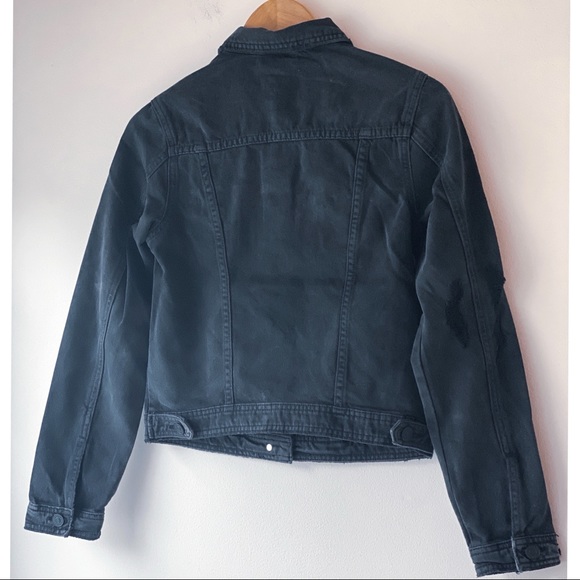 New- Rumors• Kancan Distressed Denim Jacket - Picture 8 of 10